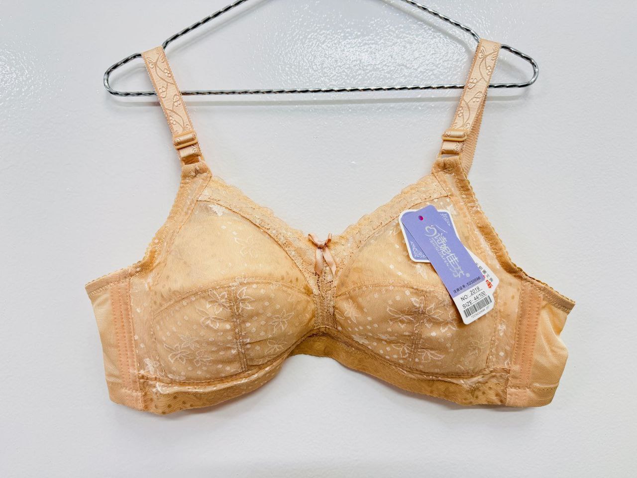 Padless and wireless light weight Bra Floral Mesh