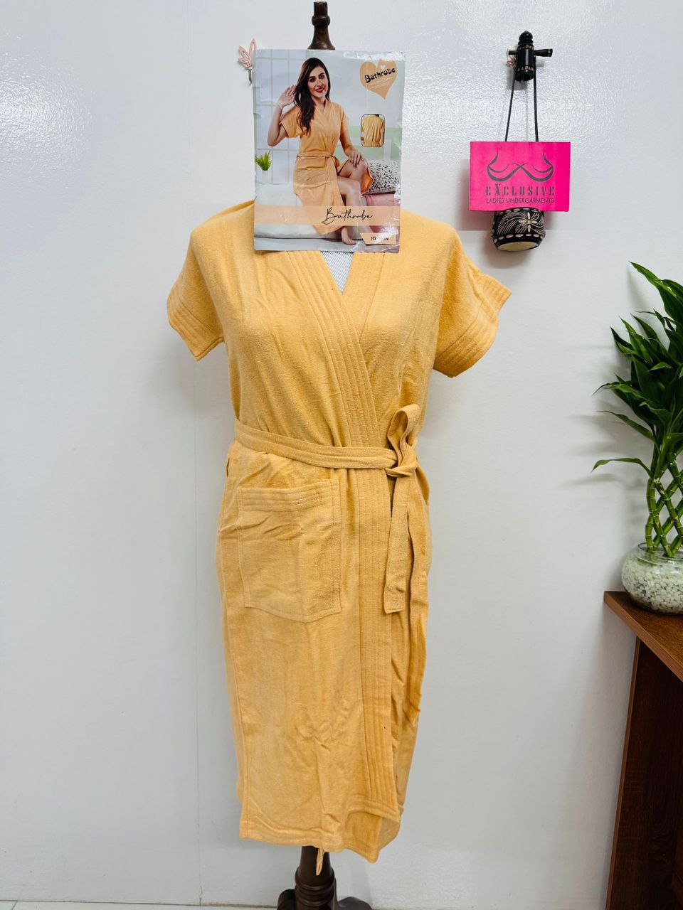 Quick Dry Comfort: The Absorbent Bath Robe for Effortless Drying. Princess Brand